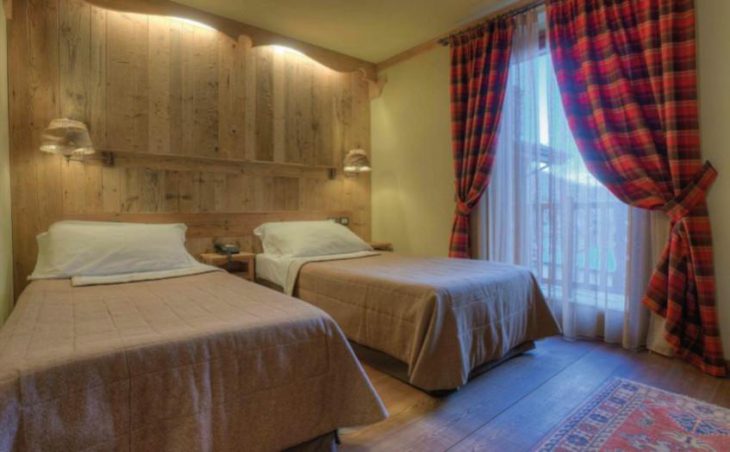 Hotel Mon Reve, Cervinia, Twin Bedroom